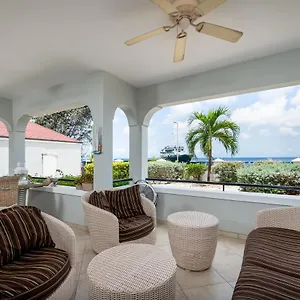 Luxury Seafront 4p Large Ground Floor Appartement